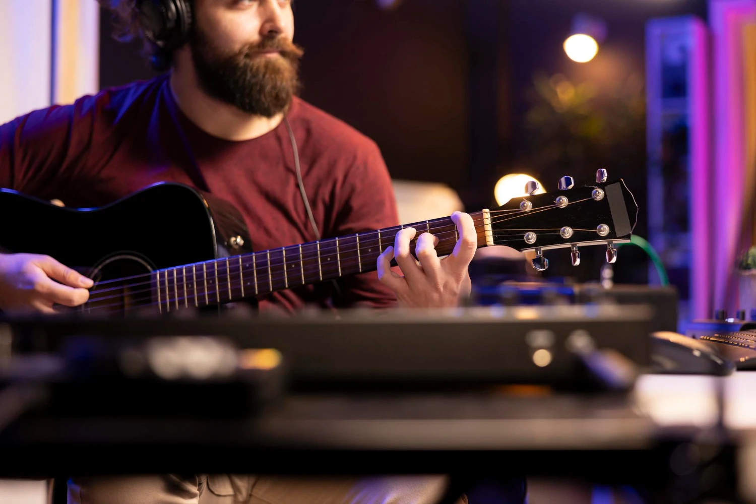 How To Play Guitar